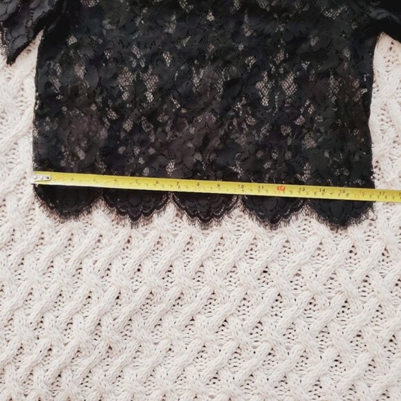 Forever 21 Short Sleeved Lace Scalloped Top- Black- Size S - Nwot - Picture 12 of 16